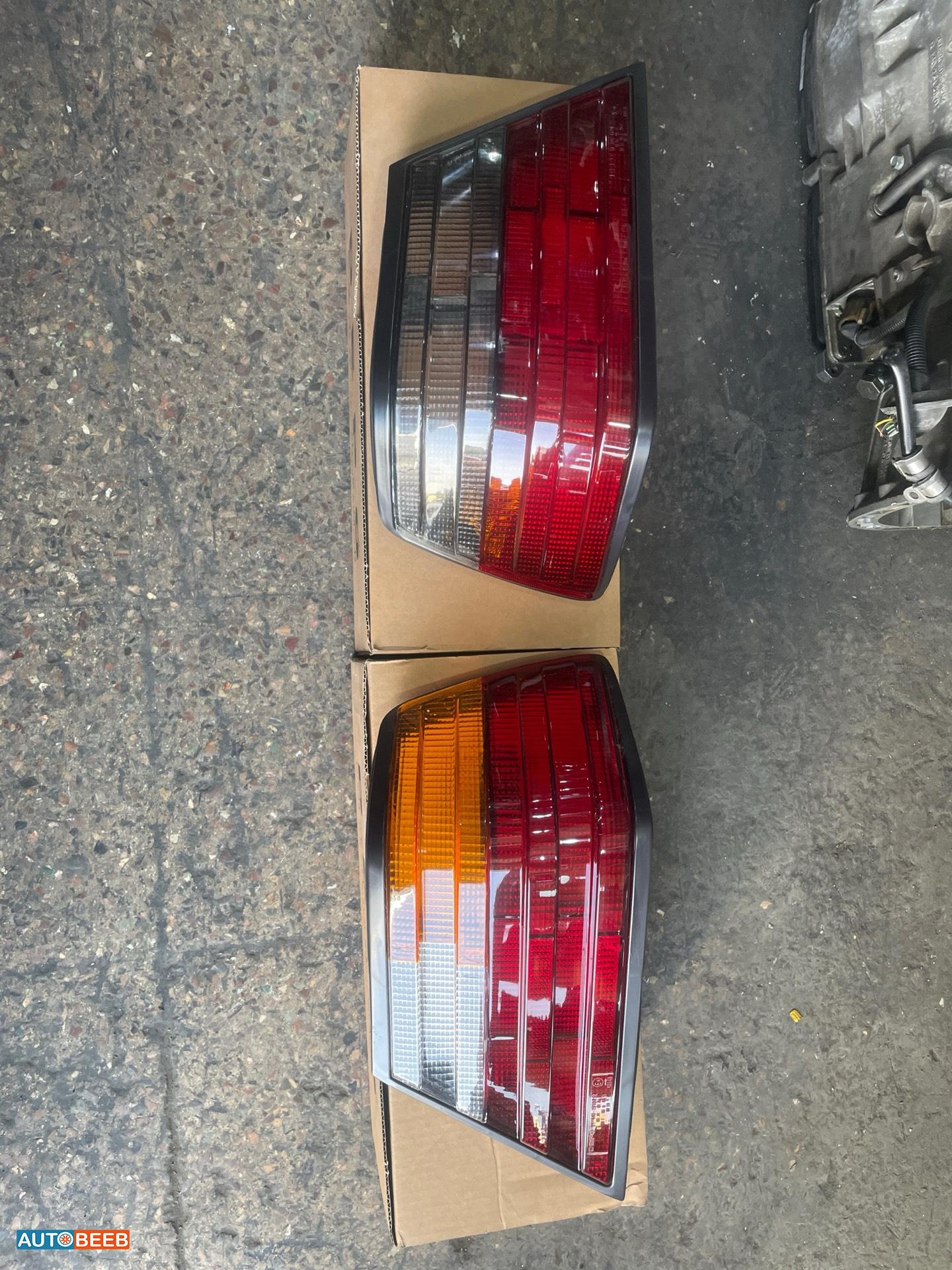 ضوء خلفي يمين شمال مرسيدس E124 بطل 1994 1995