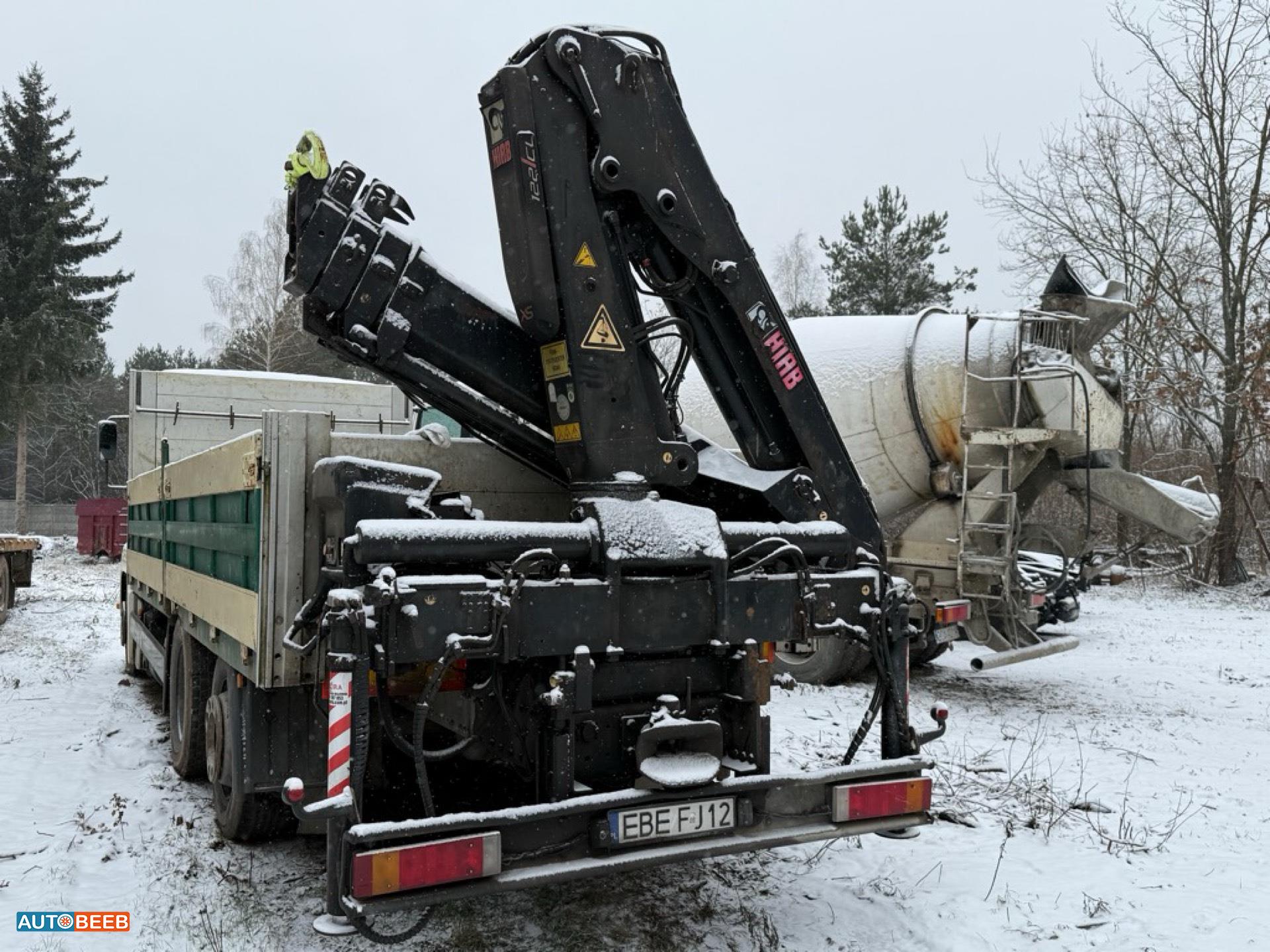 Crane Hiab 2004