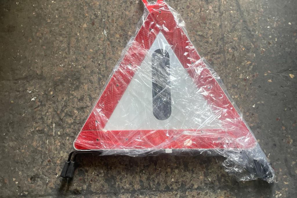 عاكسة مرسيدس E200 