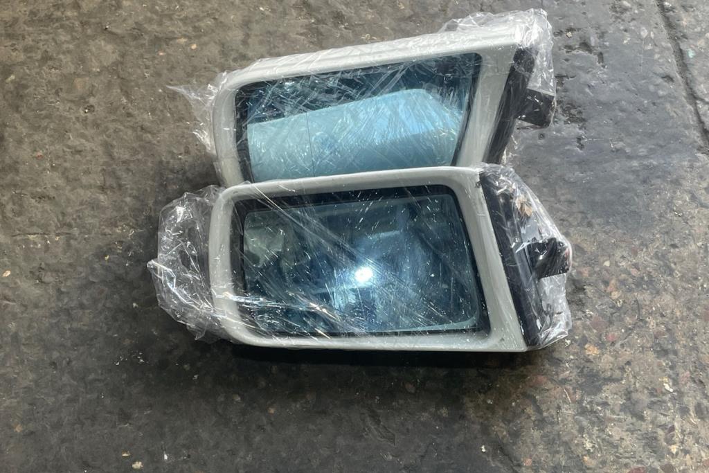 مرآة جانبية يمين شمال مرسيدس قرش ونص E2001998 1999 2000