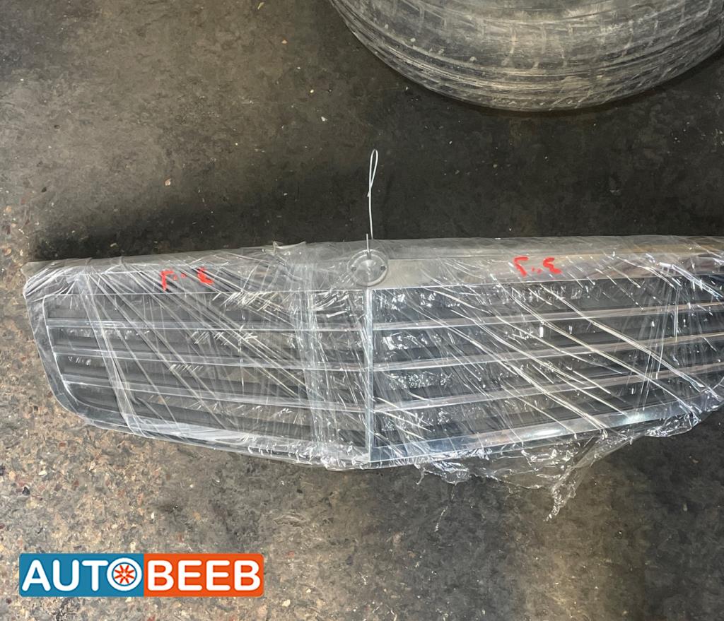 Body  Grilles Mercedes Benz C200