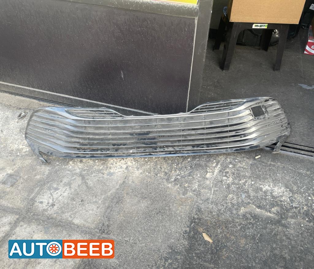 Body  Grilles Toyota Camry