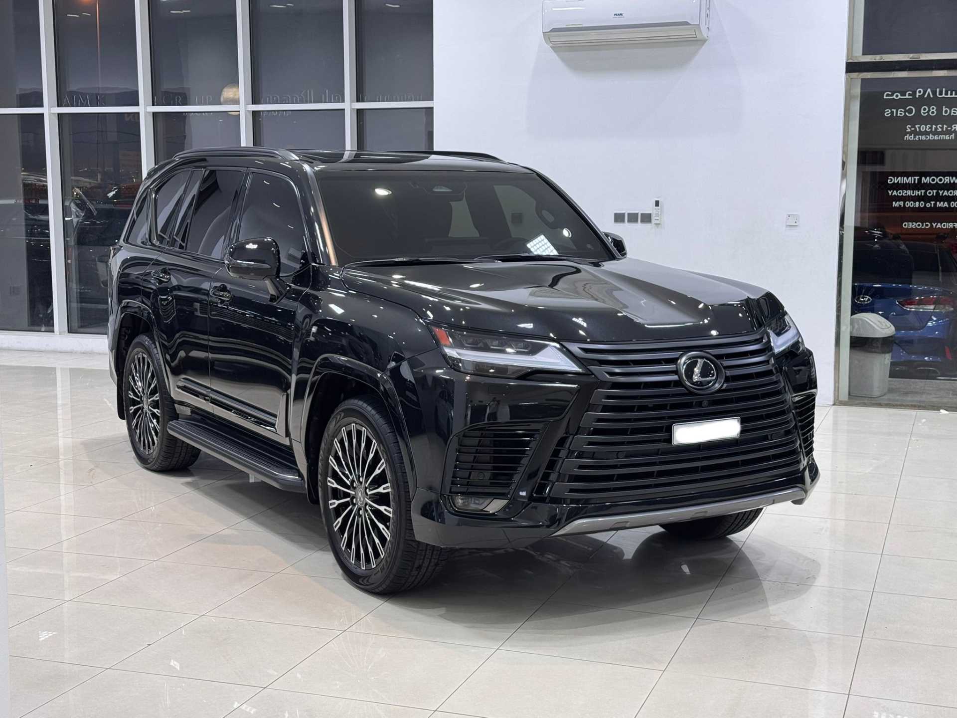 Lexus LX600 2025