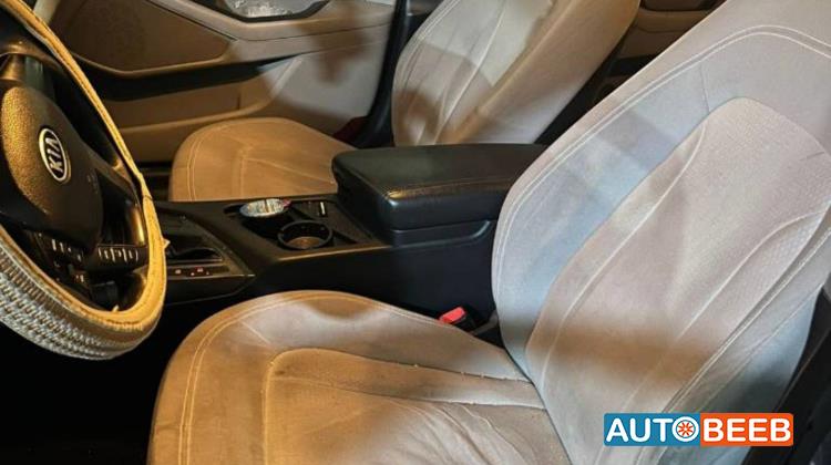 كيا اوبتيما 2012