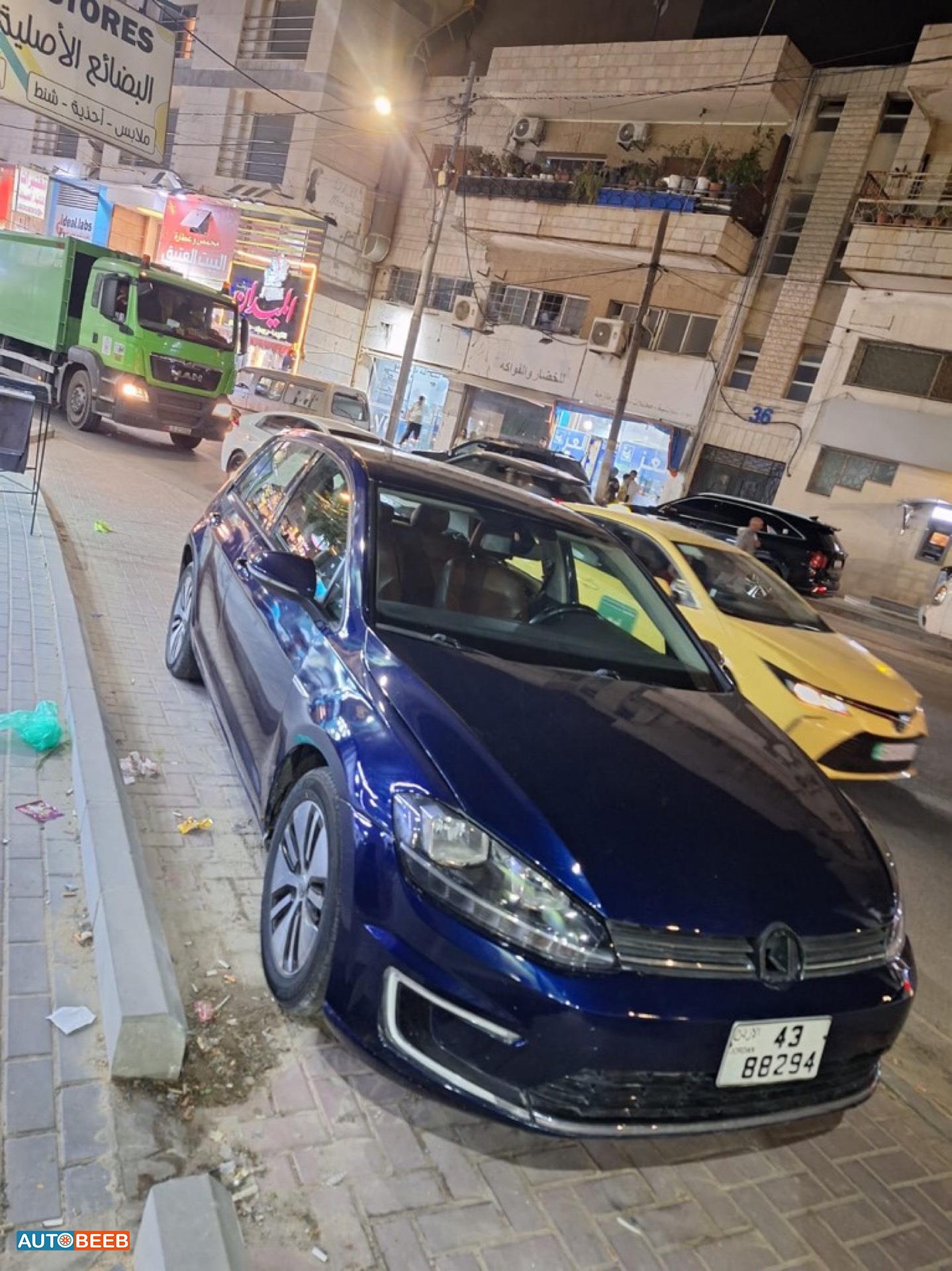 Volkswagen E-Golf 2017