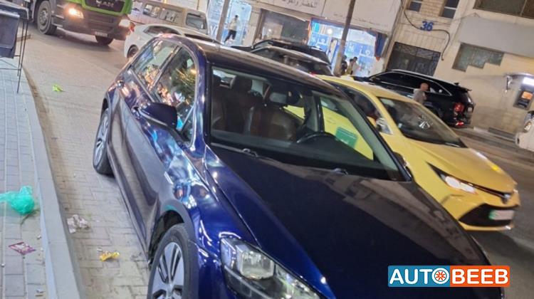 Volkswagen E-Golf 2017