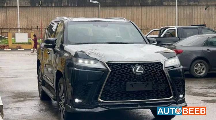 Lexus LX600 2025