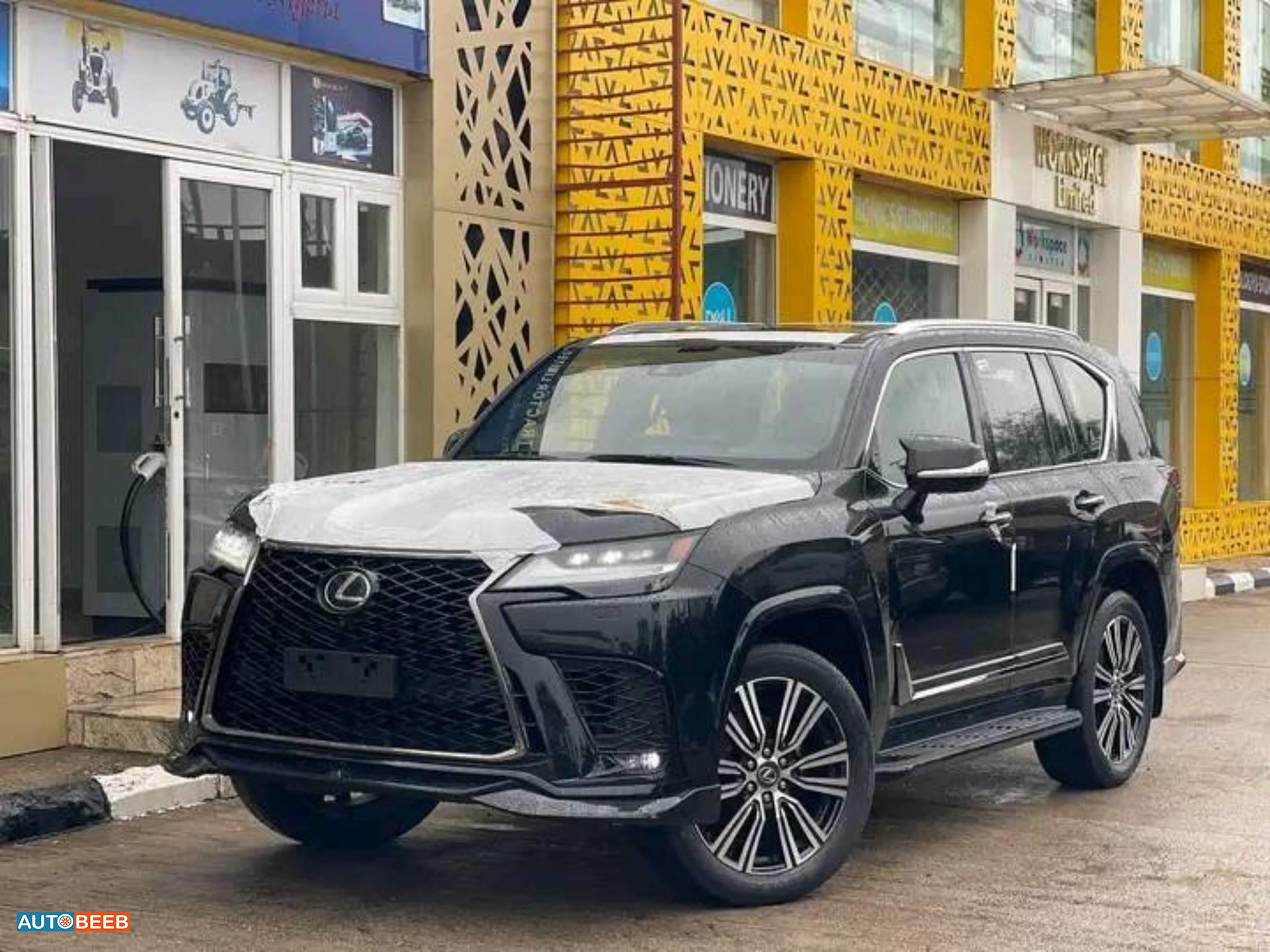 Lexus LX600 2025