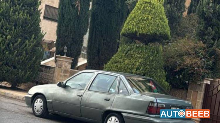 دايو لانوس 1993