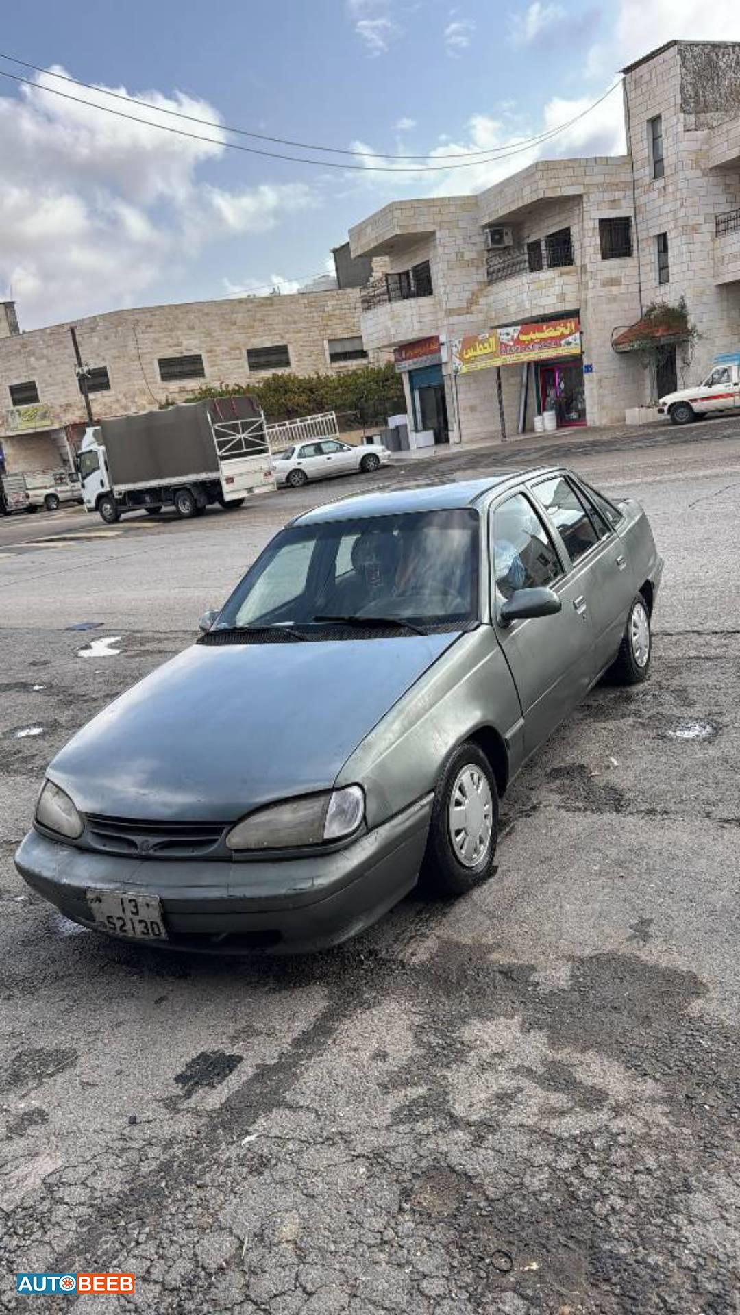 دايو لانوس 1993