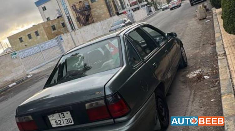 دايو لانوس 1993