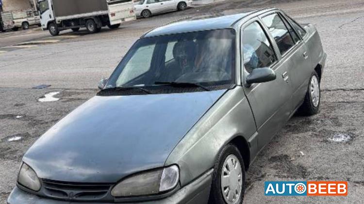 دايو لانوس 1993