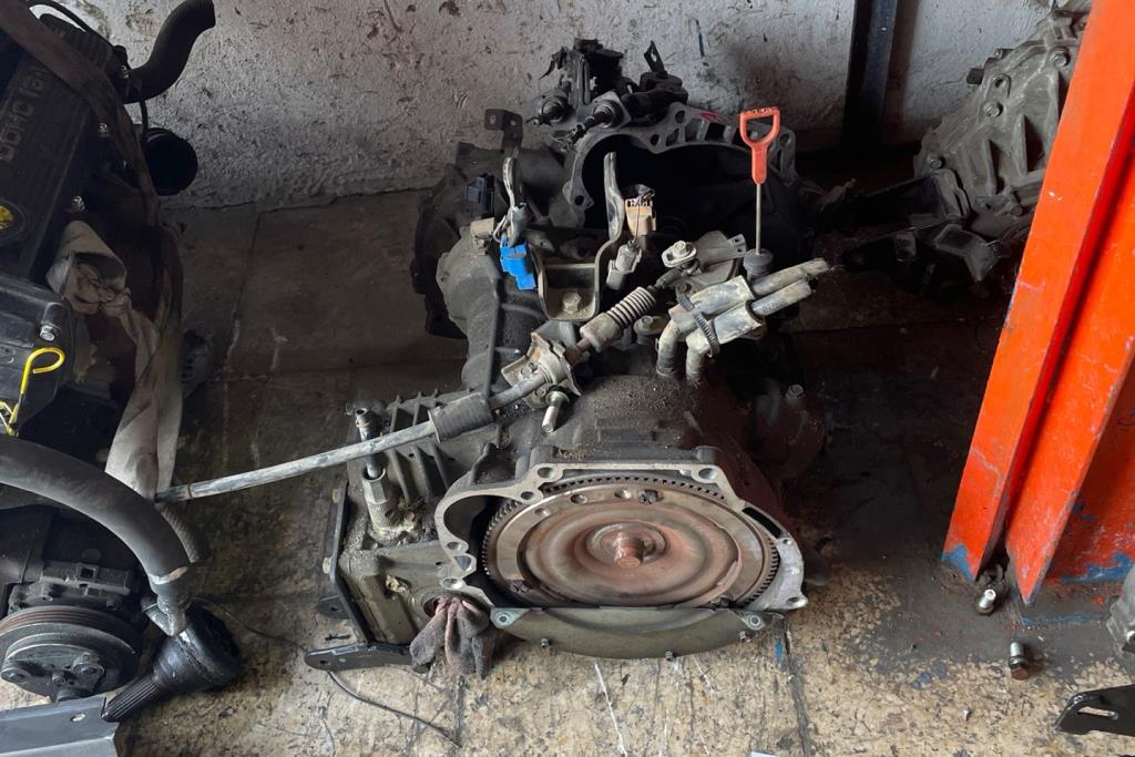  Gear Box Hyundai Avante