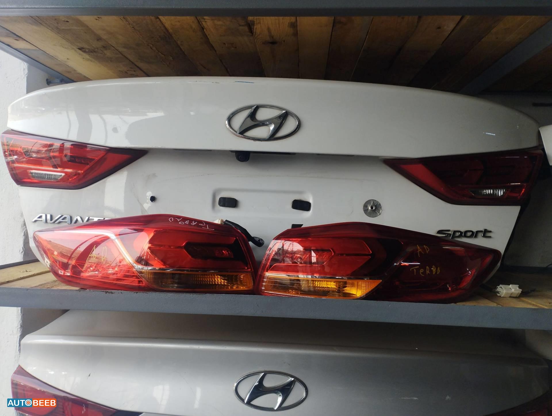 ضوء خلفي يمين شمال هونداي افانتي ad تيربو 2017 2018 2019