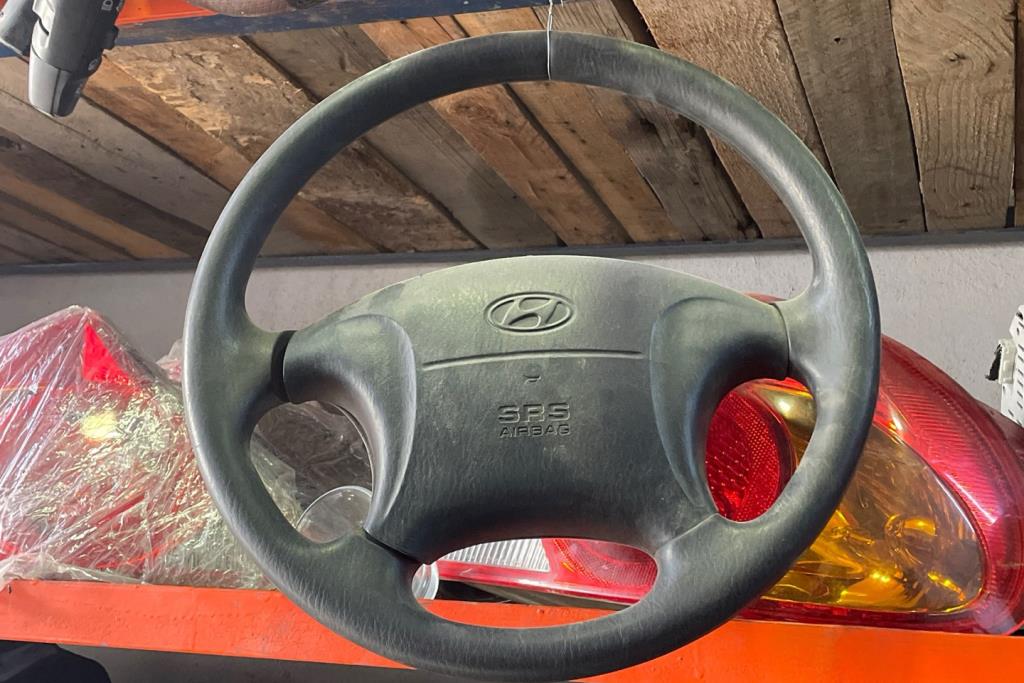 Cabin  Steering Wheel Hyundai Avante