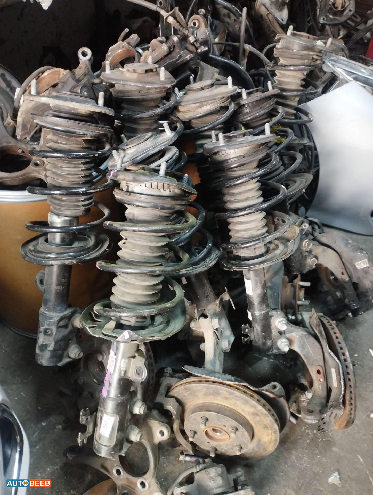  Shock Absorber Toyota Corolla