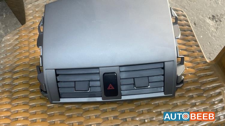 Cabin  Dashboard Toyota Corolla