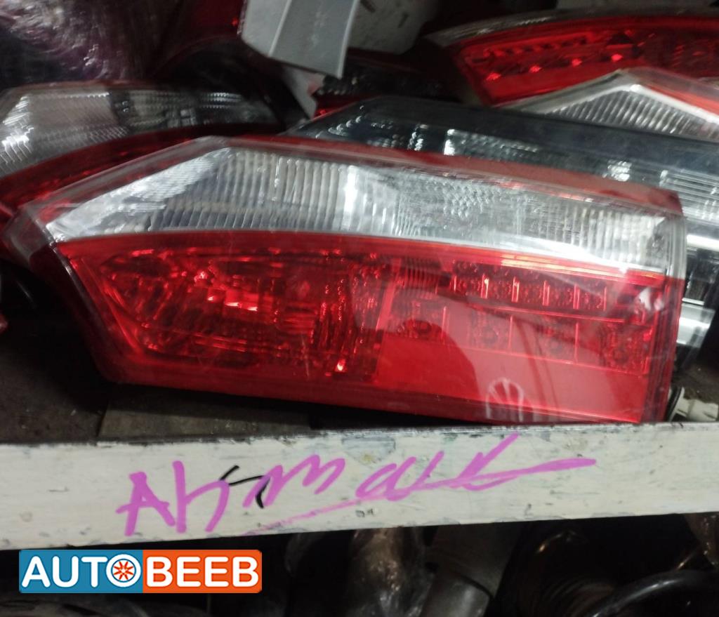 عاكسه خلفيه تويوتا كورولا 2014 2015 2016