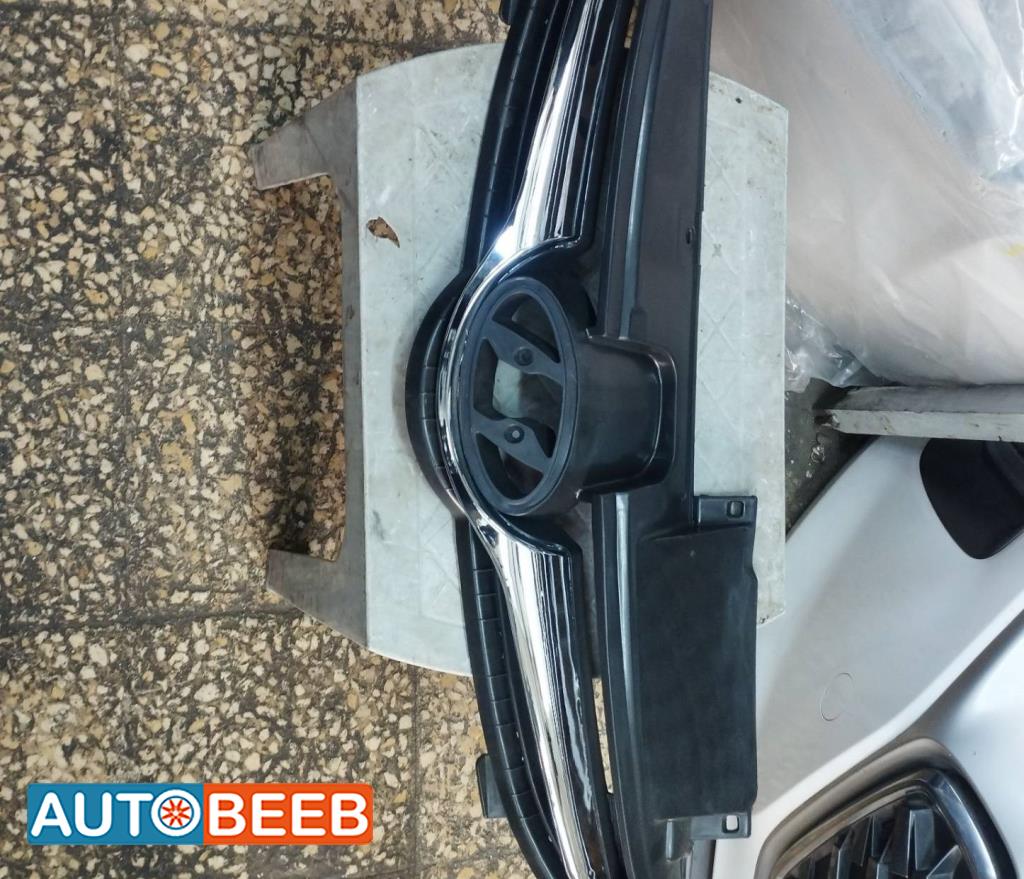 Body  Grilles Hyundai Elantra