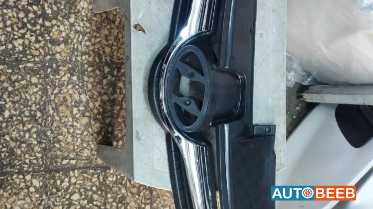 Body  Grilles Hyundai Elantra