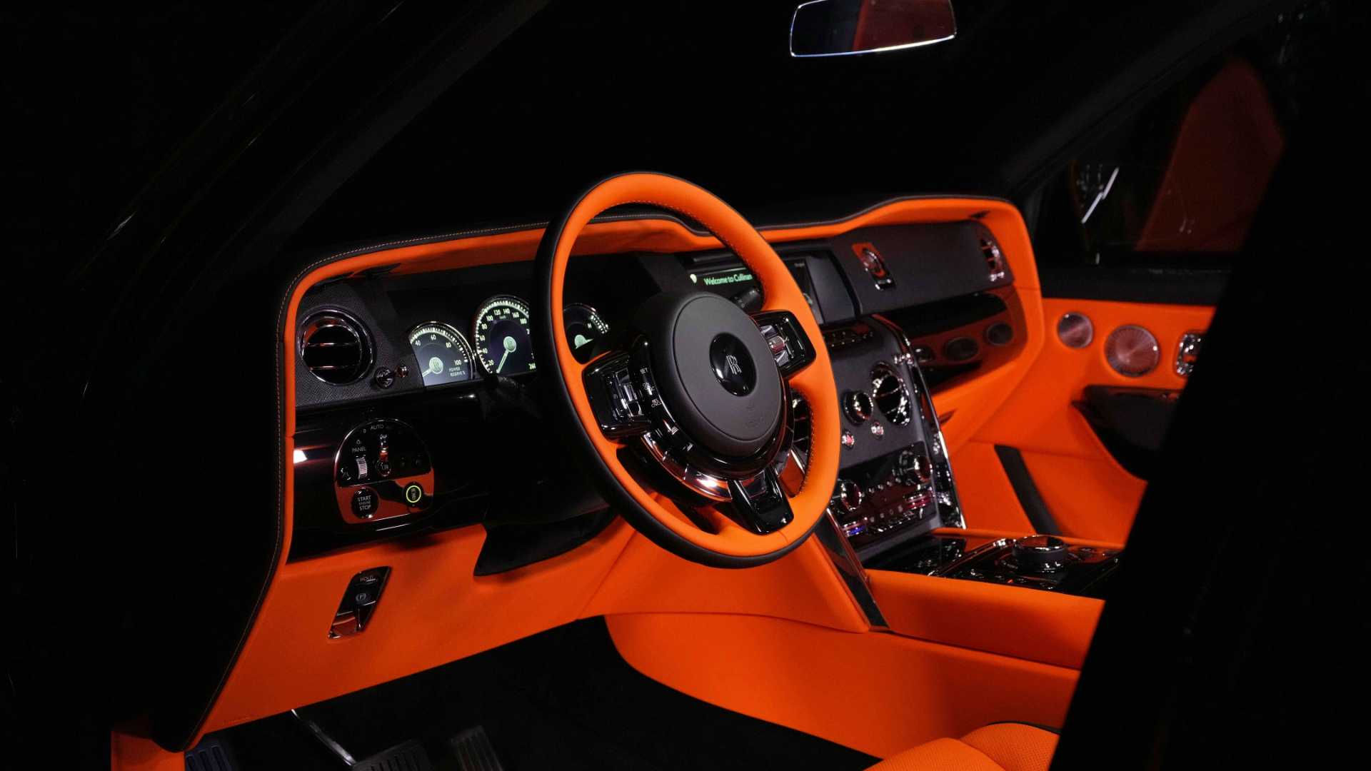 Rolls Royce Cullinan 2024