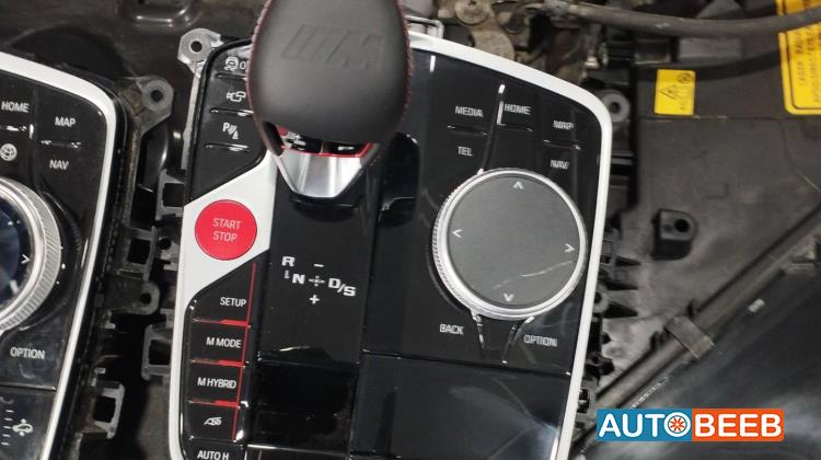 Cabin  Control buttons BMW M4