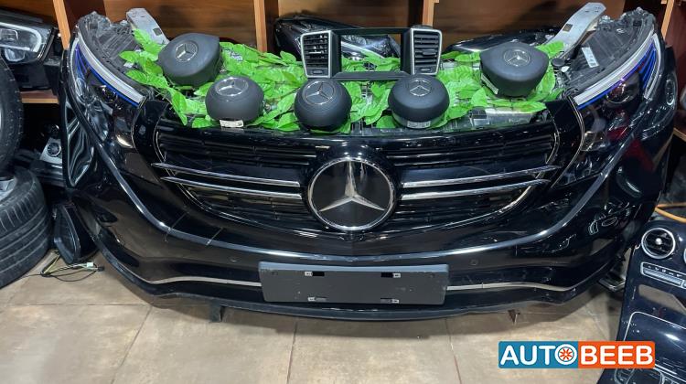واجهة امامية طمبون اضوية يمين شمال مرسيدس EQC400 2024 2025