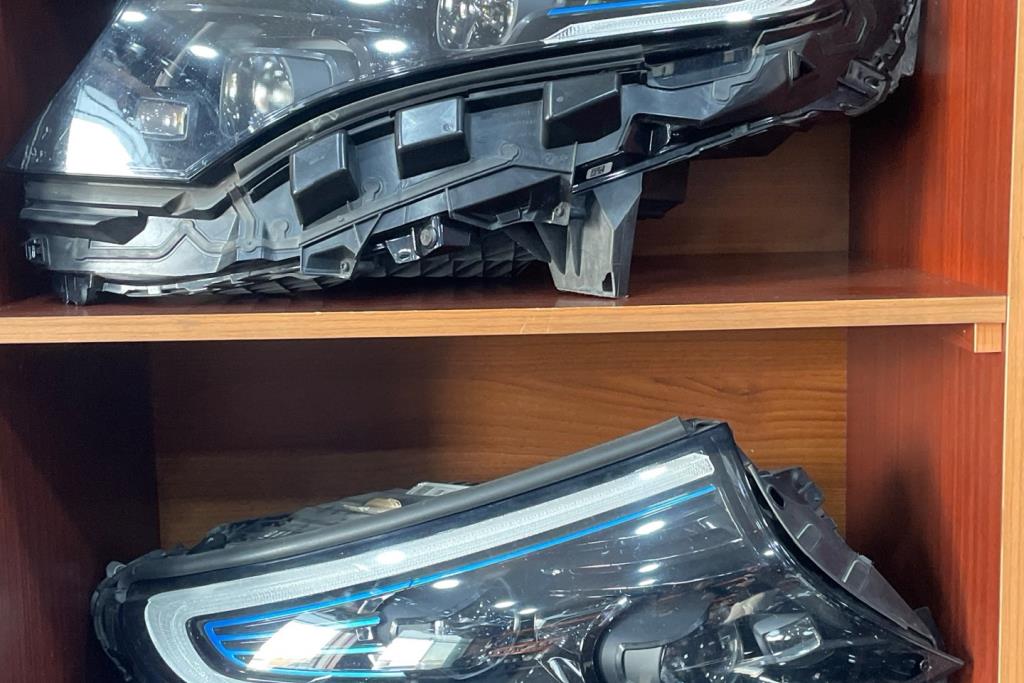 Lights Front light Mercedes Benz EQC400