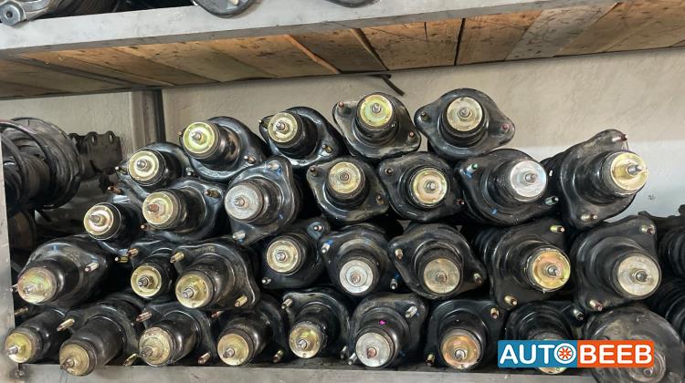  Shock Absorber Mitsubishi Lancer