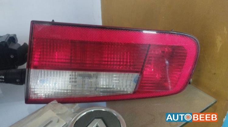 عاكسه خلفيه رينو لاجونا 2004 2005