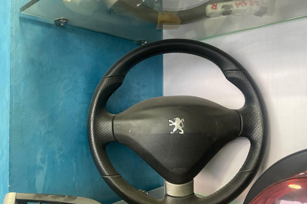 Cabin  Steering Wheel Peugeot 207