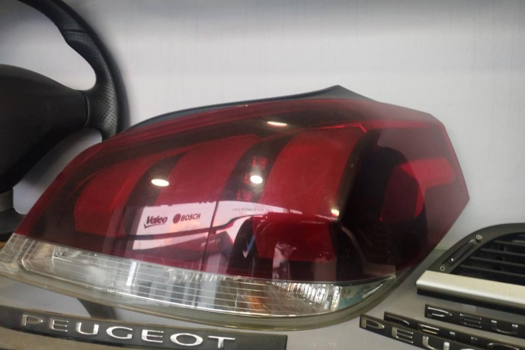 Lights Rear light Peugeot 508