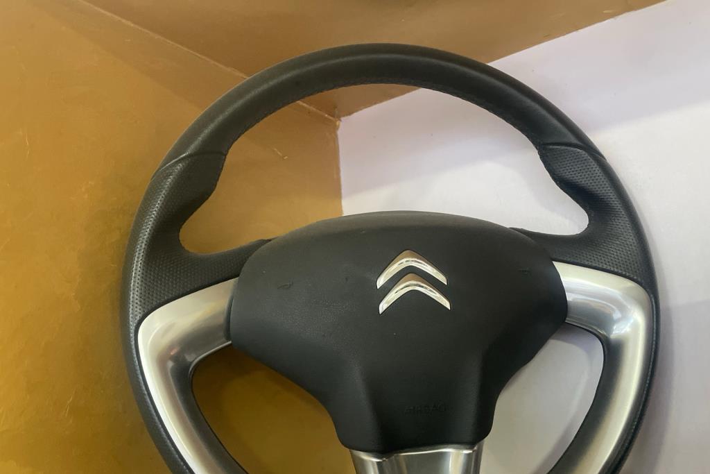 Cabin  Steering Wheel Citroen C3