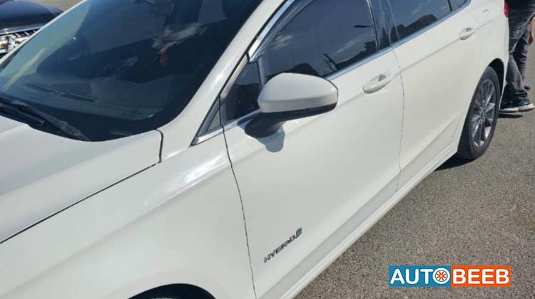 Ford Fusion 2017