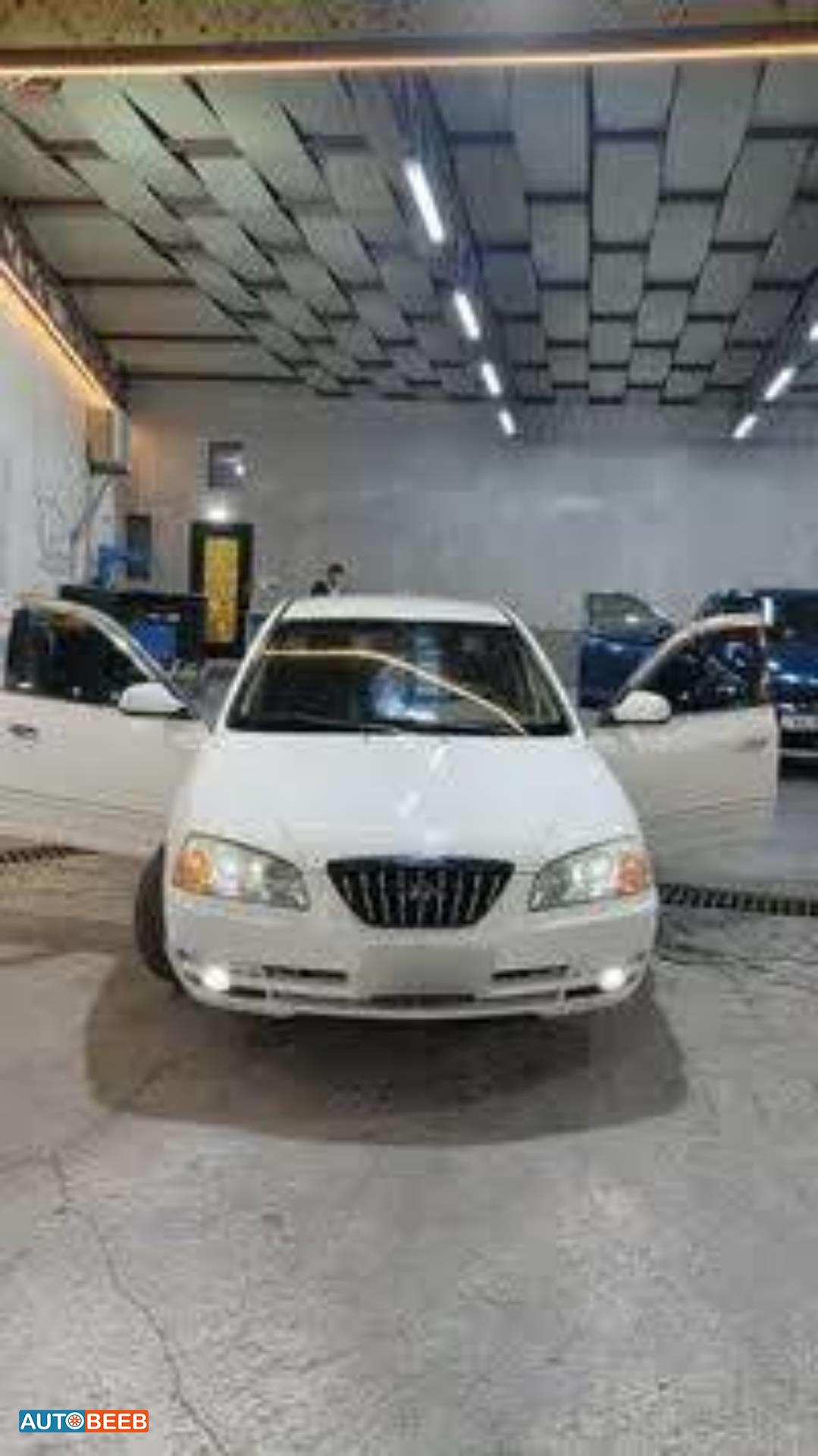 هيونداي افانتي 2005