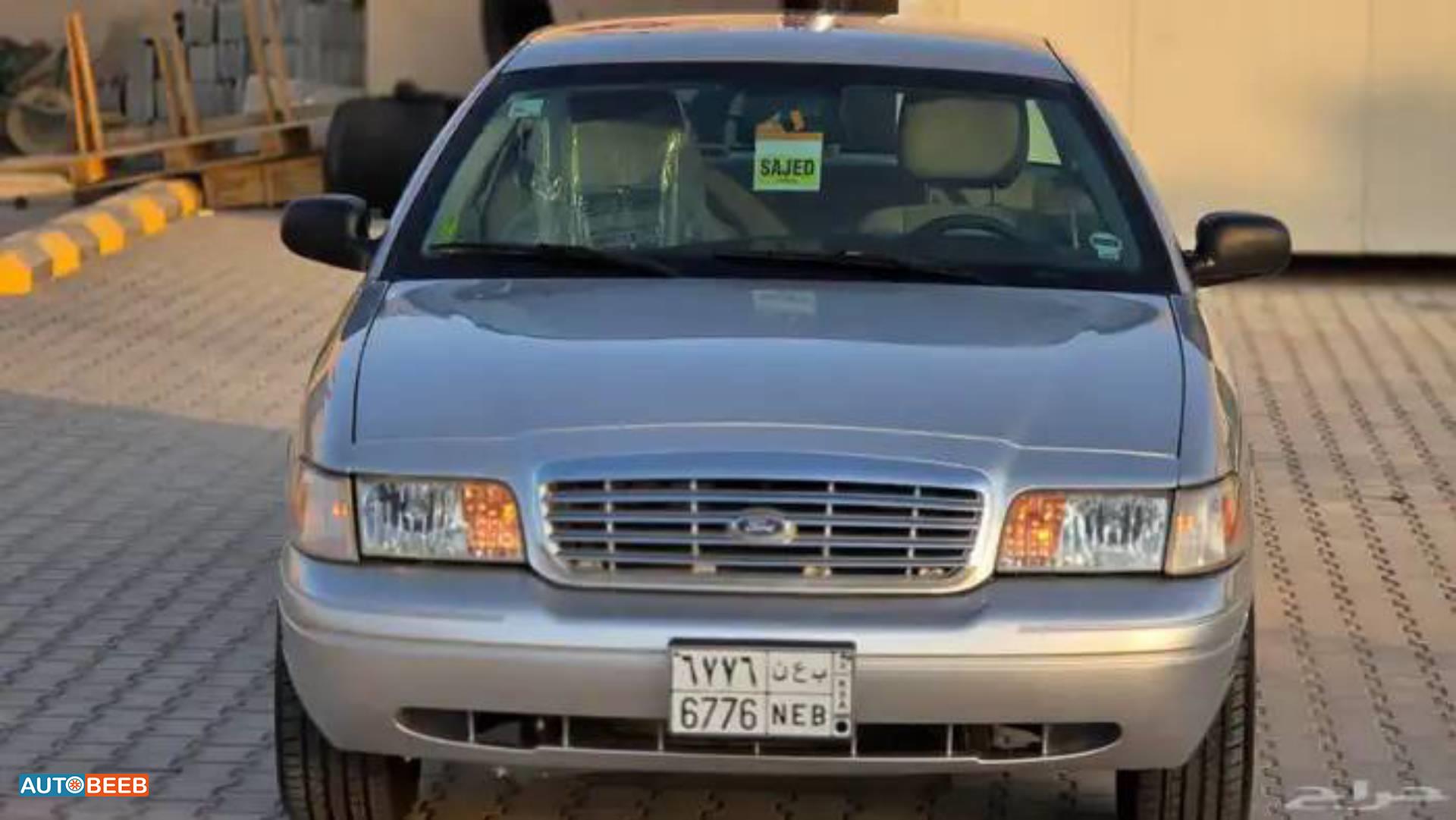 فورد كراون فكتوريا 2012