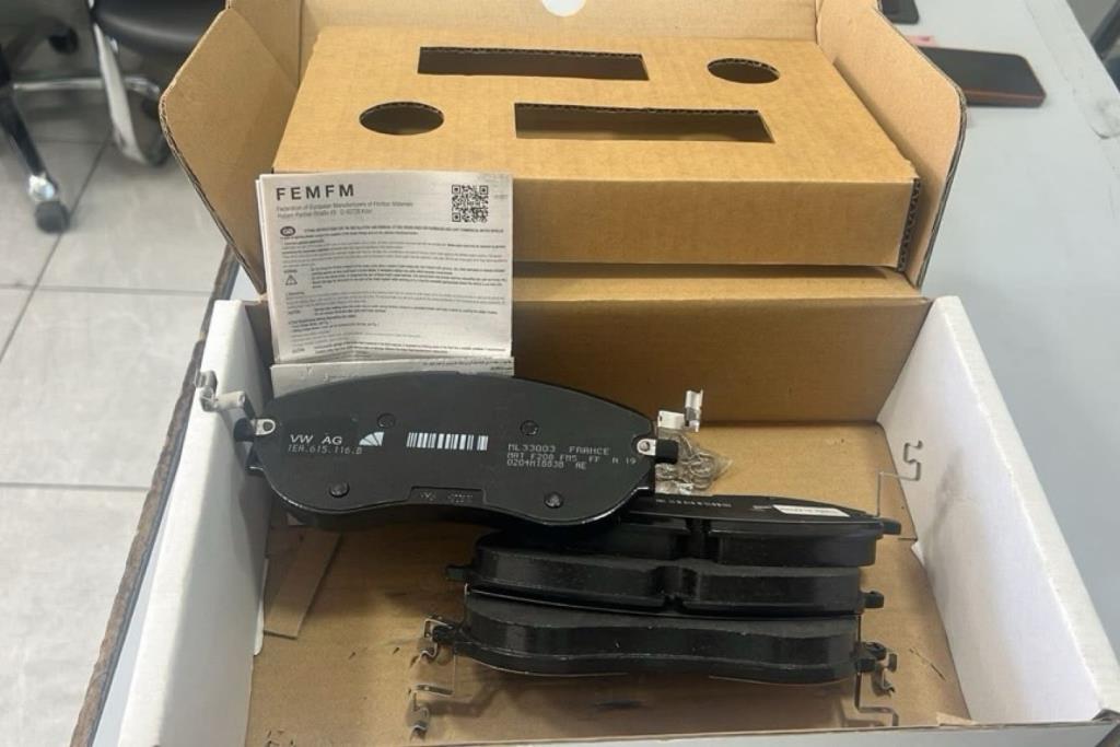 بريكات امامية فولكس فاجن ID4 و ID6 2022 2023