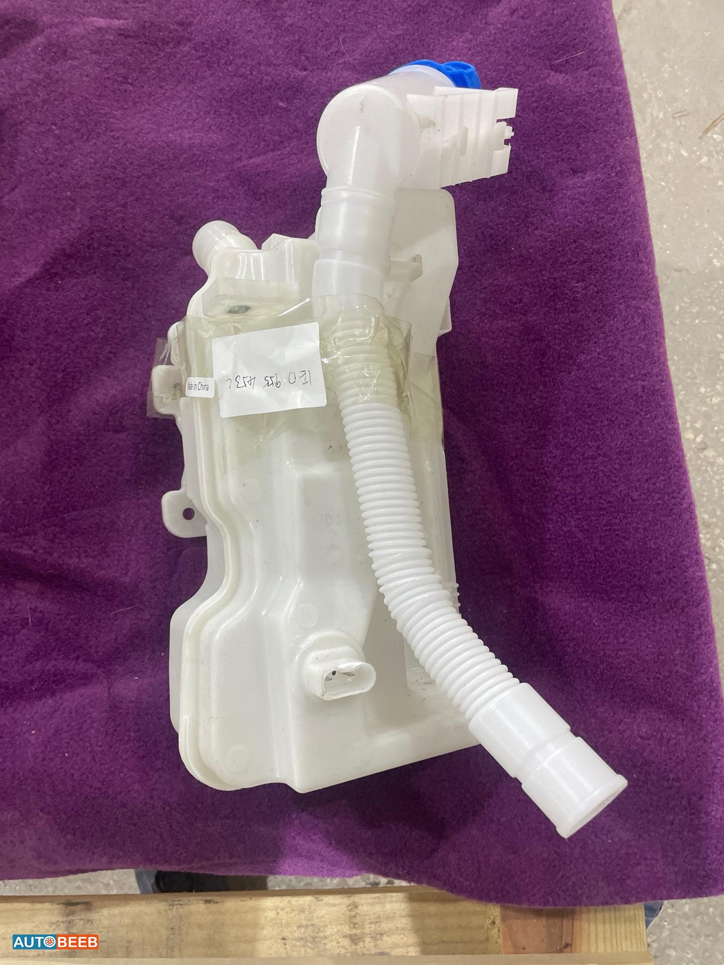 مطرة ماء مساحات فولكس فاجن ID3 ID4 ID6 2022  2023 2024