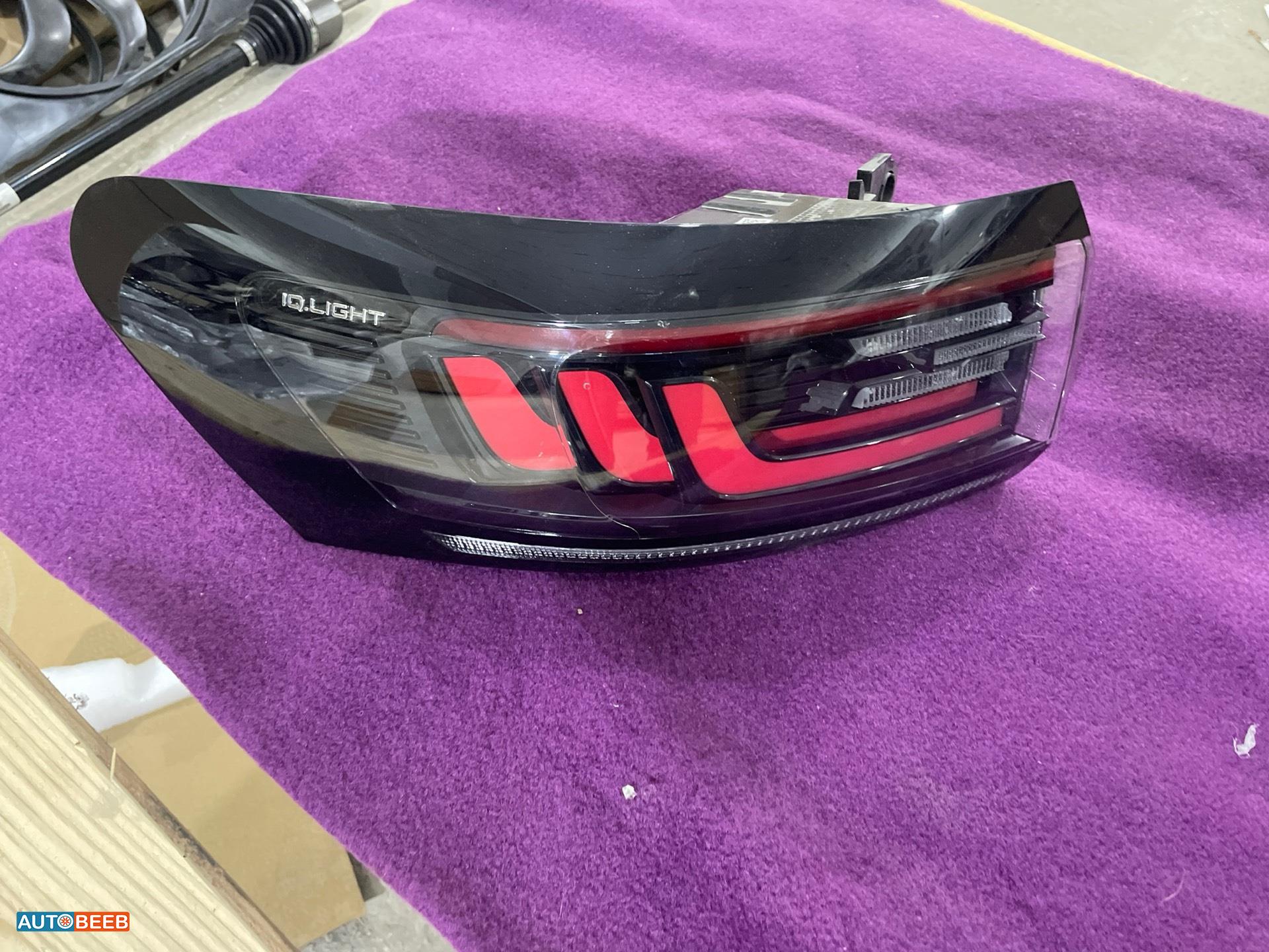 ضوء خلفي شمال فولكس فاجن ID4 x برو 2022 2023 2024