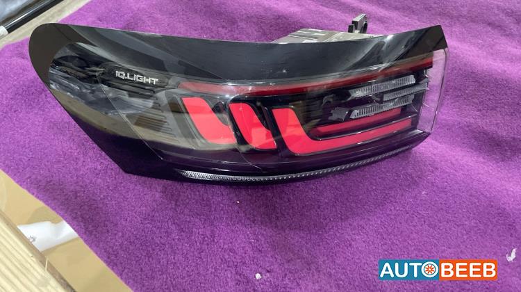 ضوء خلفي شمال فولكس فاجن ID4 x برو 2022 2023 2024