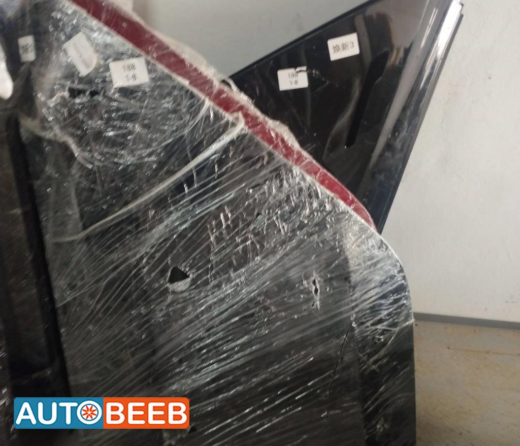 باب خلفي يمين و شمال تيسلا 3 2024