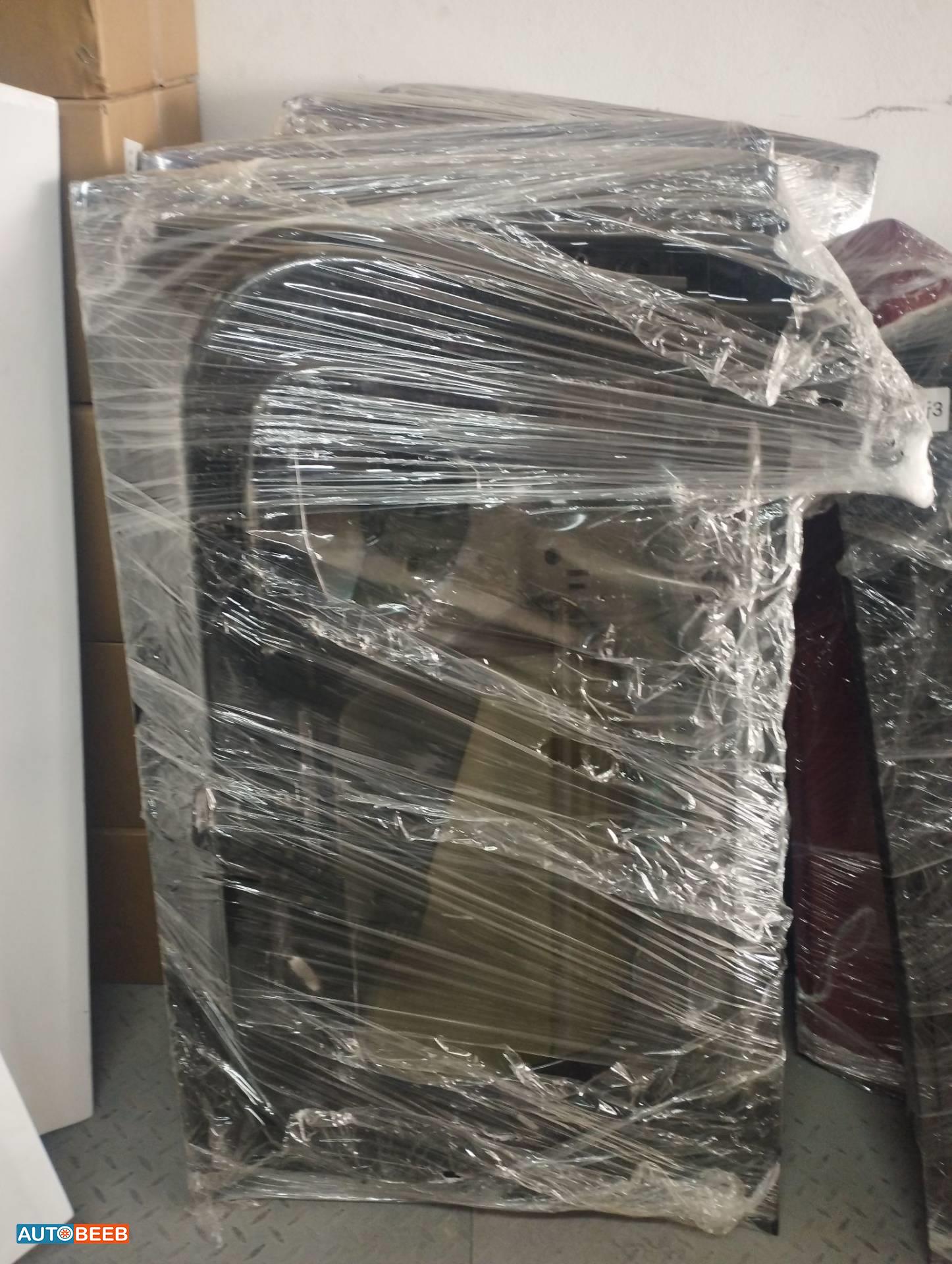 باب امامي يمين شمال تيسلا 3 2024