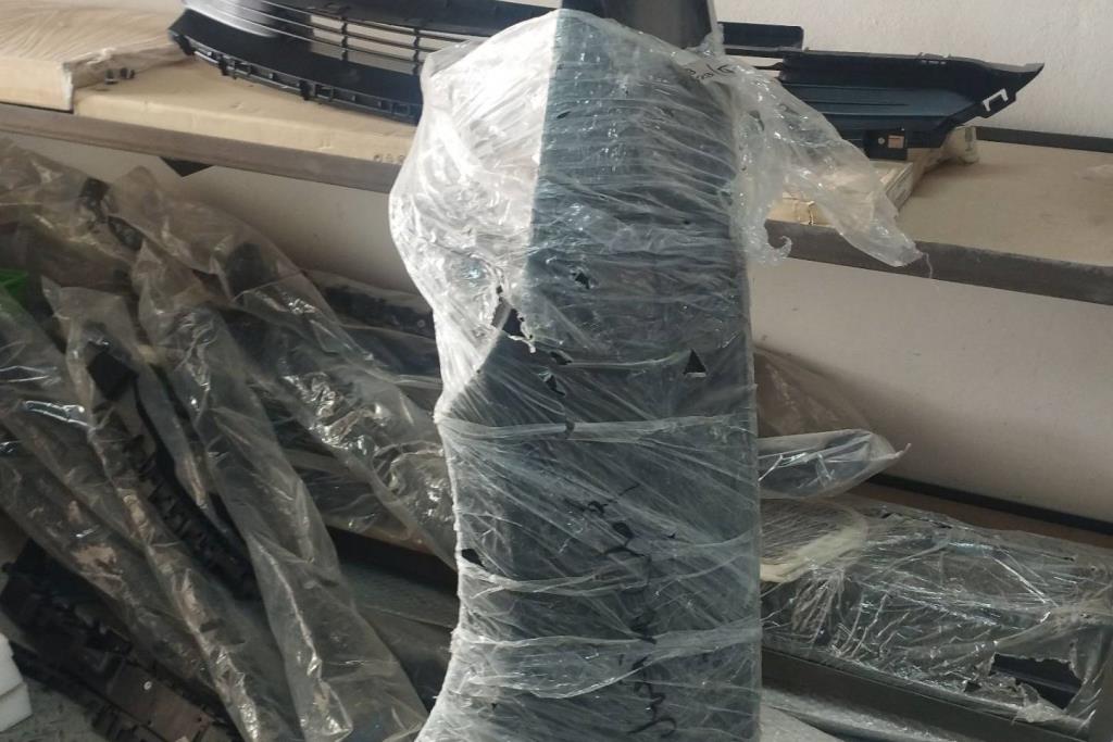 جناح امامي شمال تيسلا 3 2024