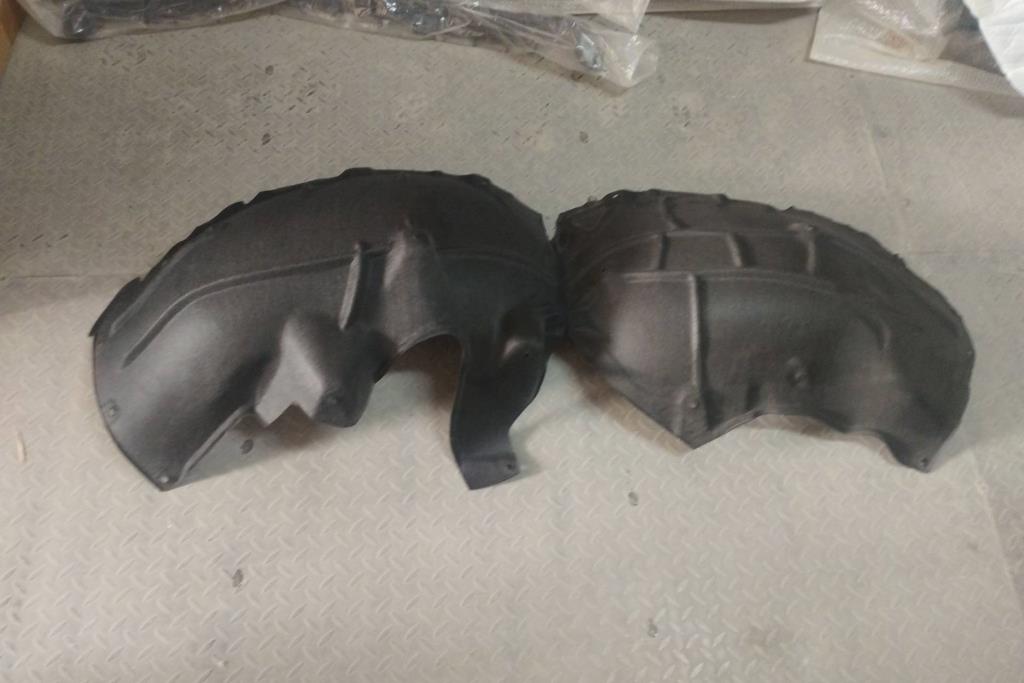 بطانة وحل تيسلا Y 2022