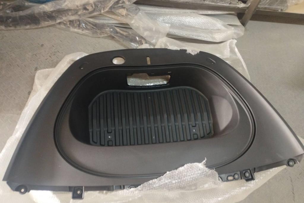 حوض امامي تيسلا 3 2024