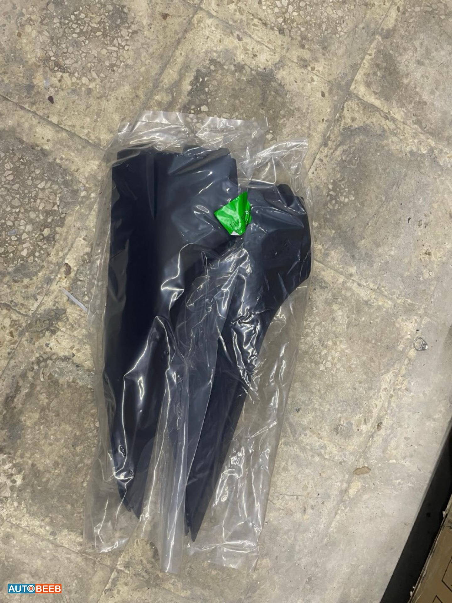 جزمة طمبون امامي فولكس ID4 كروز 2022 2023 2024