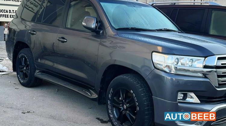 تويوتا لاندكروزر 2018