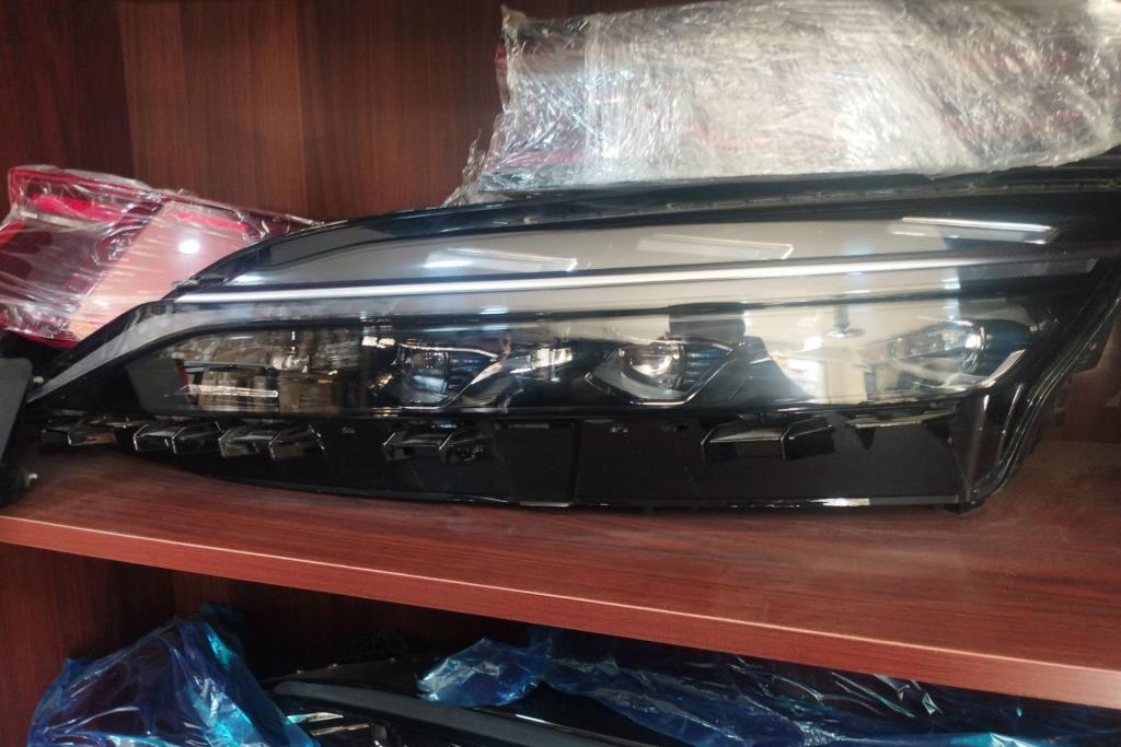 ضوء امامي شمال بي واي دي هان 2024 2025