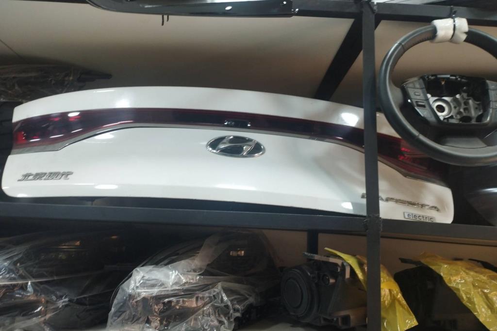 Body  Trunk Hyundai Lafesta