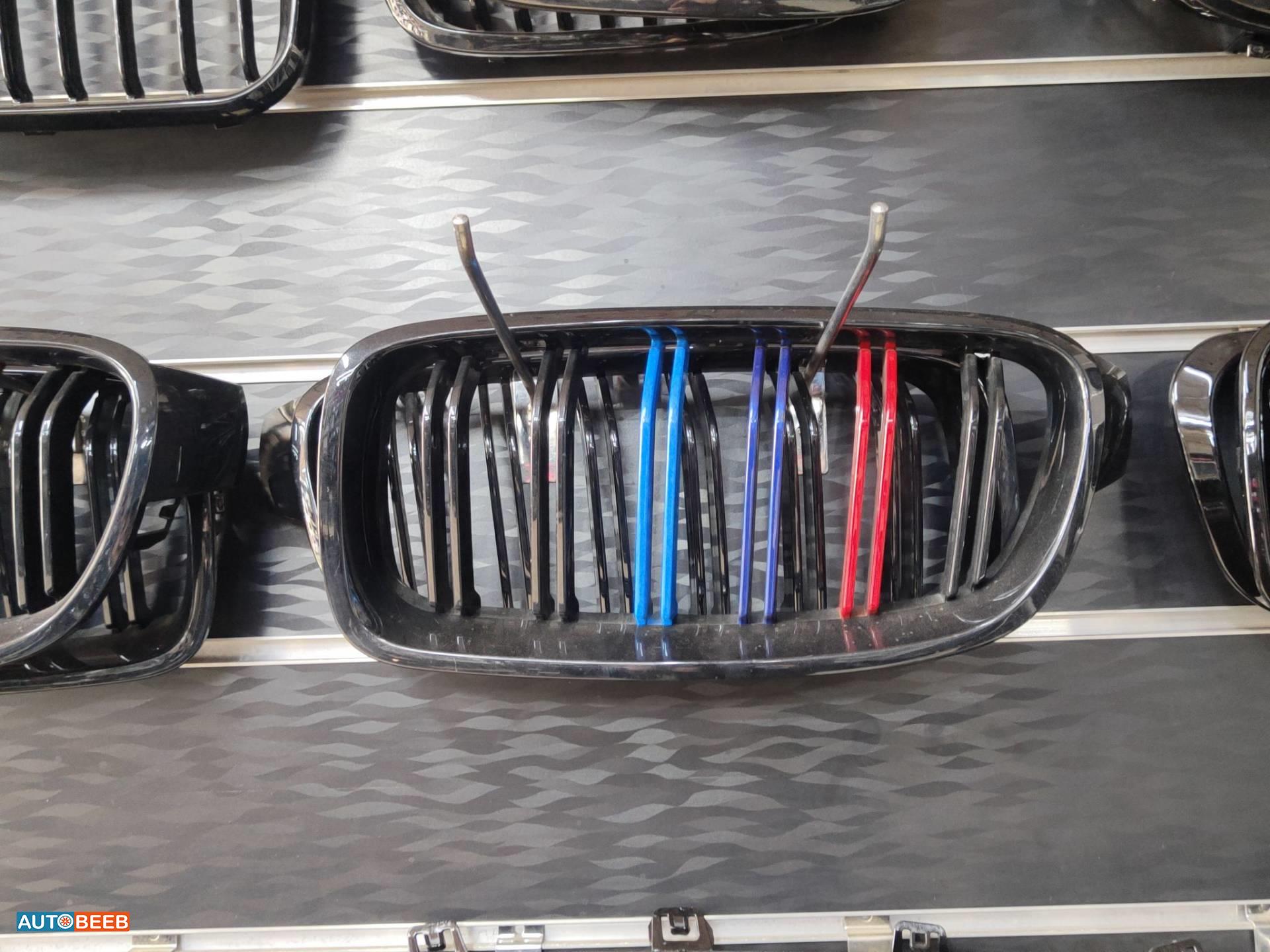 Body  Grilles BMW 320